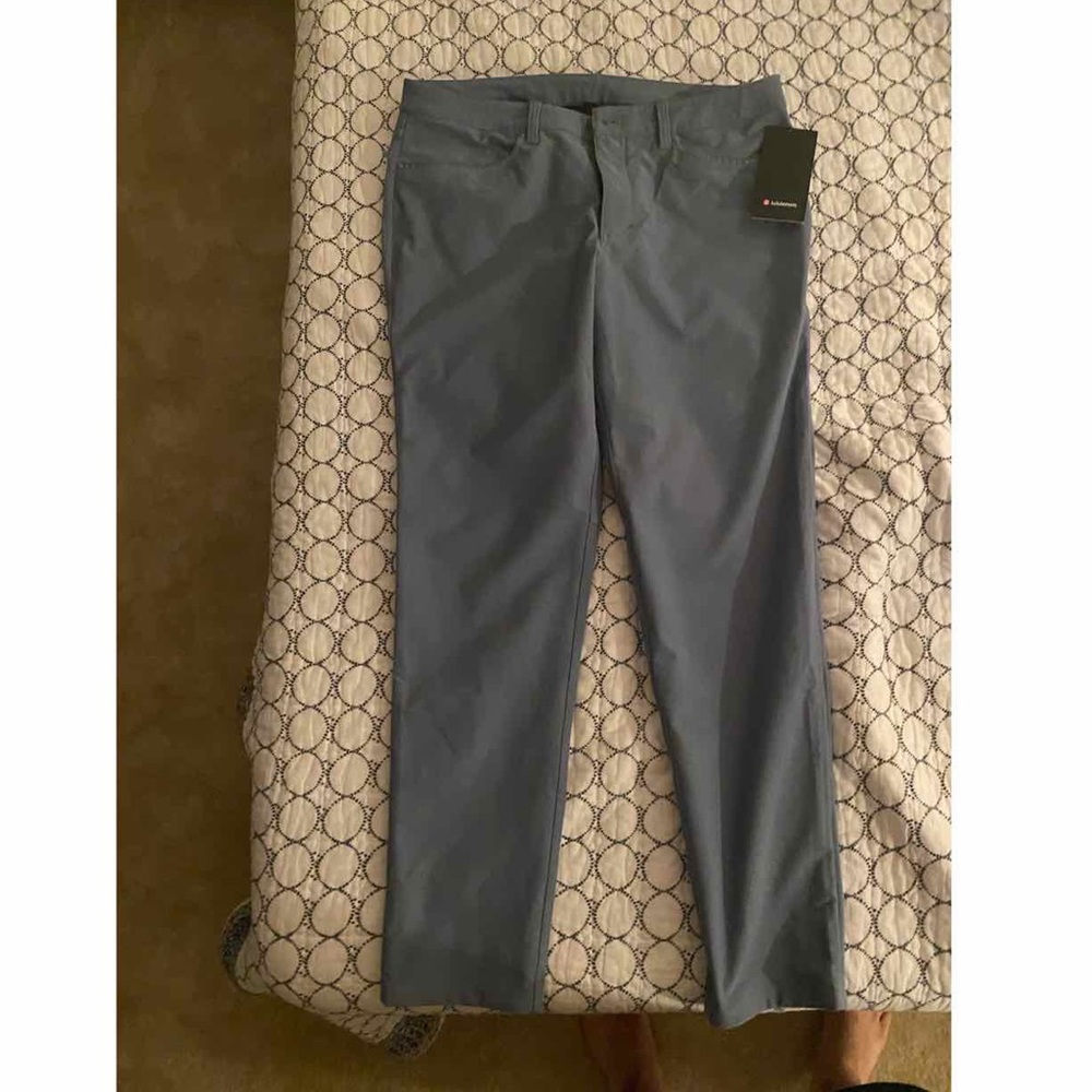 Never Worn Men’s Lululemon ABC Pants